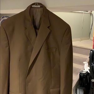 Mans Sean John gold suit